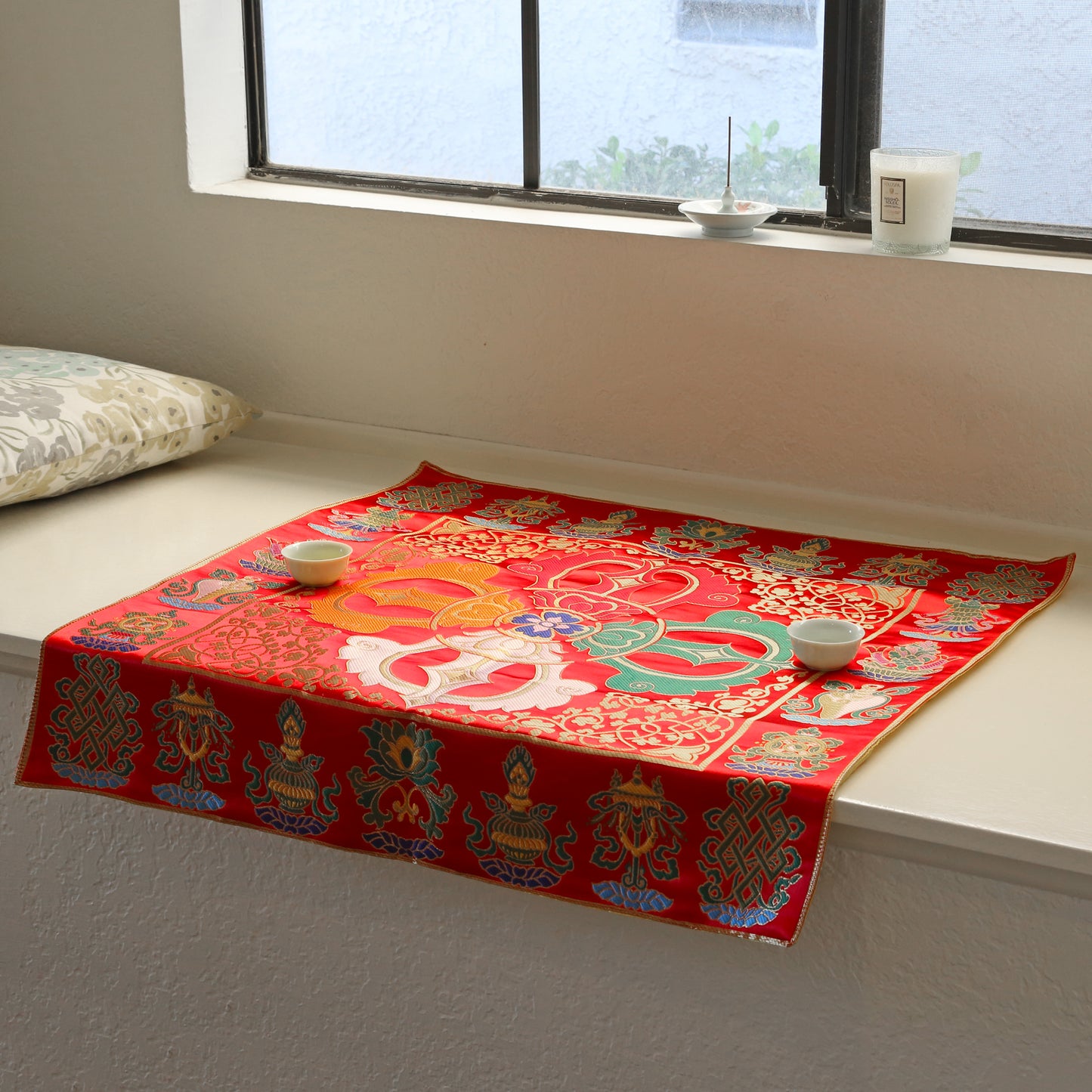 Tibetan Buddhist Ashtamangala Vajra Silk Brocade Shrine Table Cover Altar Cloth, 28”X28”, Red