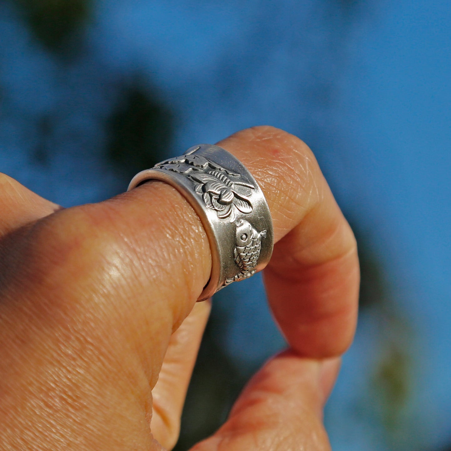 Vintage Style Engraved Lotus & Fish Adjustable Silver Ring, Buddhist Sutra Mens Ring - ZentralDesigns