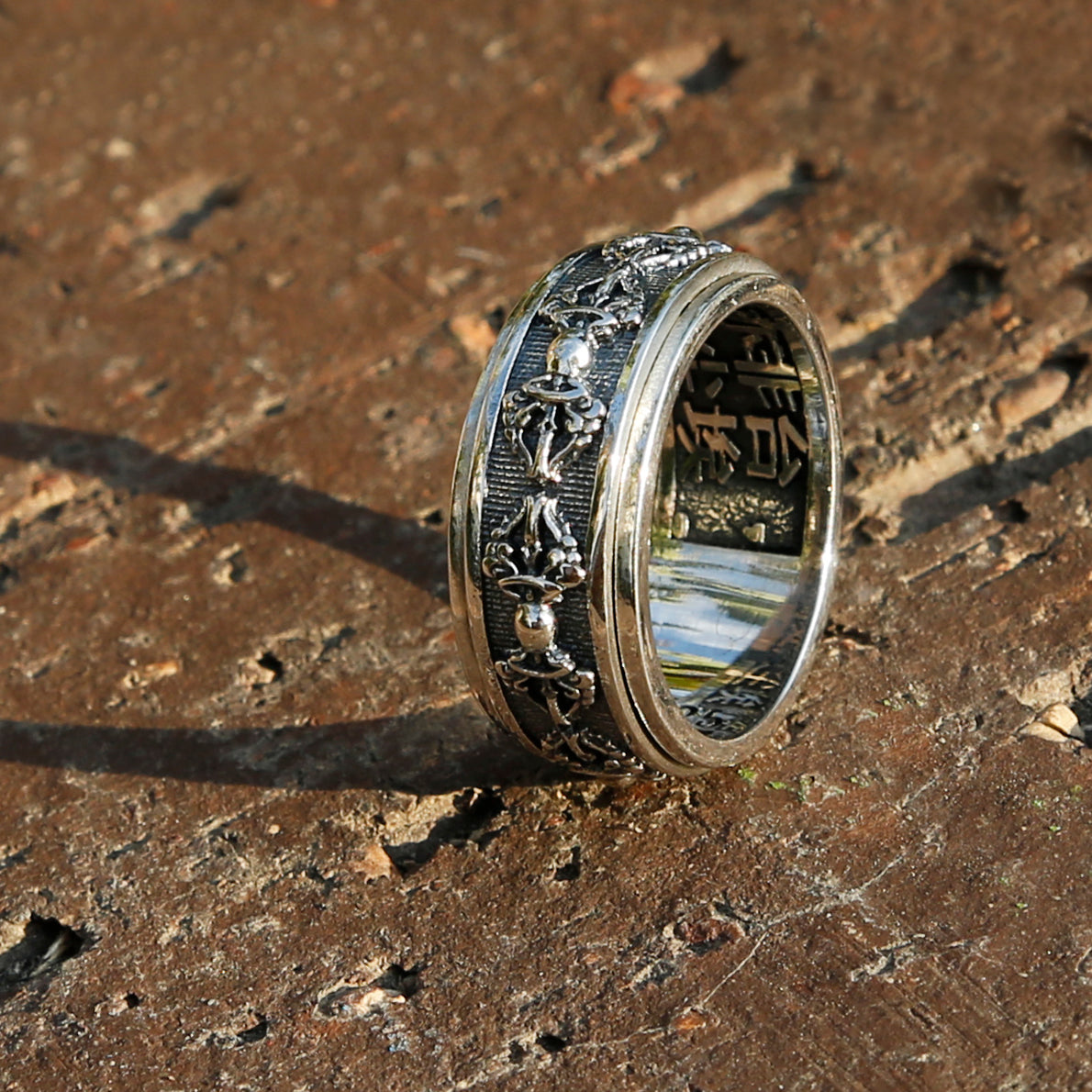 Embossed Tibetan Buddhist Symbol Vajra Sterling Silver Spinner Ring, Mens Meditation Ring, Buddhist Ring - ZentralDesigns