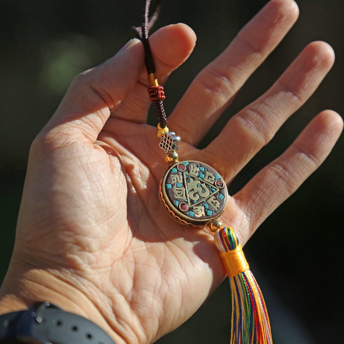 Tibetan Buddhist Om Prayer Symbol Color Tassel Keychain Zipper Charm, Om Buddhism Rearview Mirror Charm, Chinese FengShui Car Charm Lanyard Keychain (R)