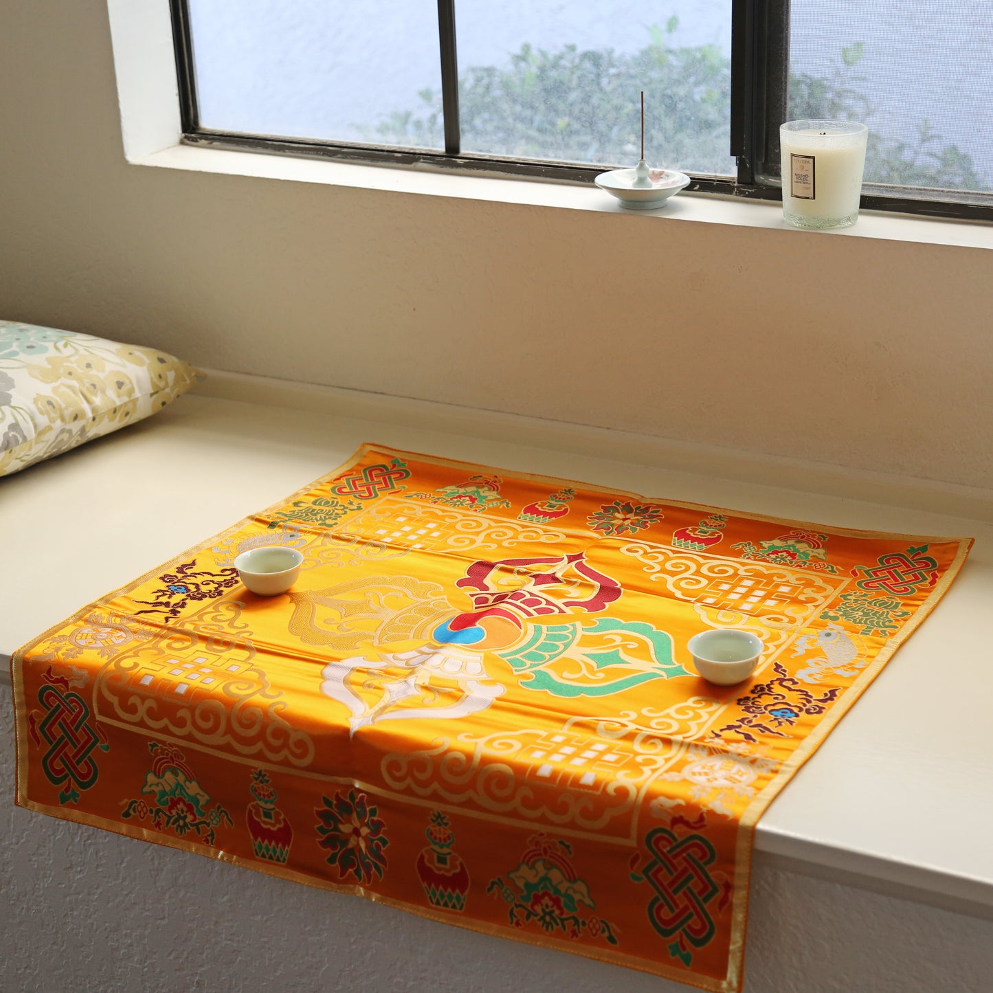 Tibetan Buddhist Cross Vajra Silk Brocade Shrine Table Cover Altar Cloth, 28”X28”, Yellow or Red