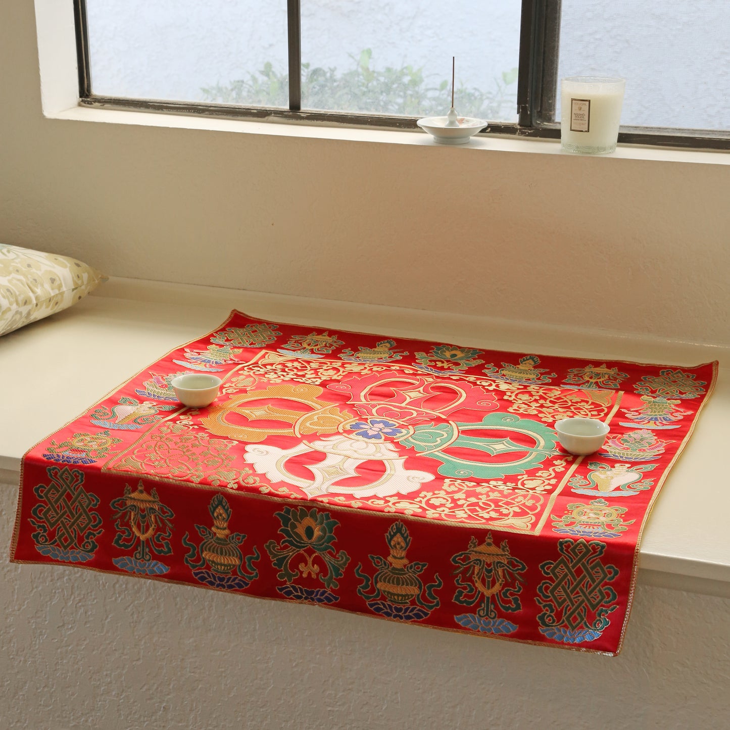 Tibetan Buddhist Ashtamangala Vajra Silk Brocade Shrine Table Cover Altar Cloth, 28”X28”, Red