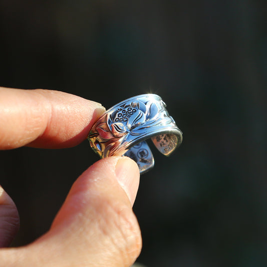 Shiny Glossy Lotus with Buddhist Sutra Adjustable Silver Ring, Tibetan Buddhist Ring, Om Ring (S)