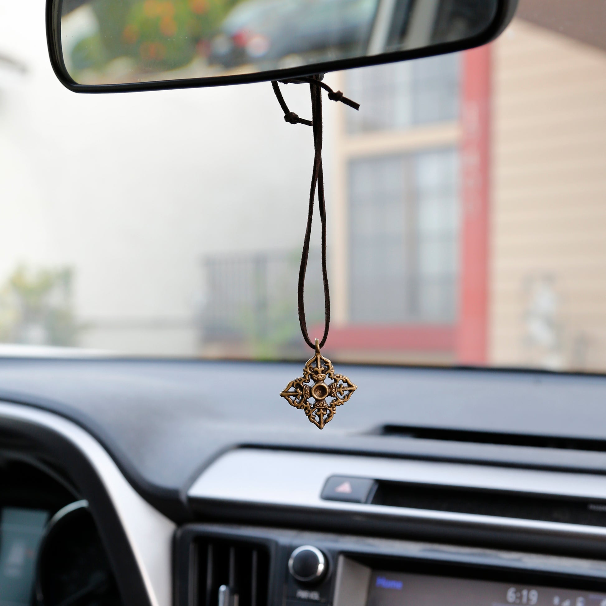 Buddha Beads car rearview mirror hanging car accessories for Chevrolet  Cruze TRAX Aveo Lova Sail EPICA Captiva Malibu Volt Camar - AliExpress