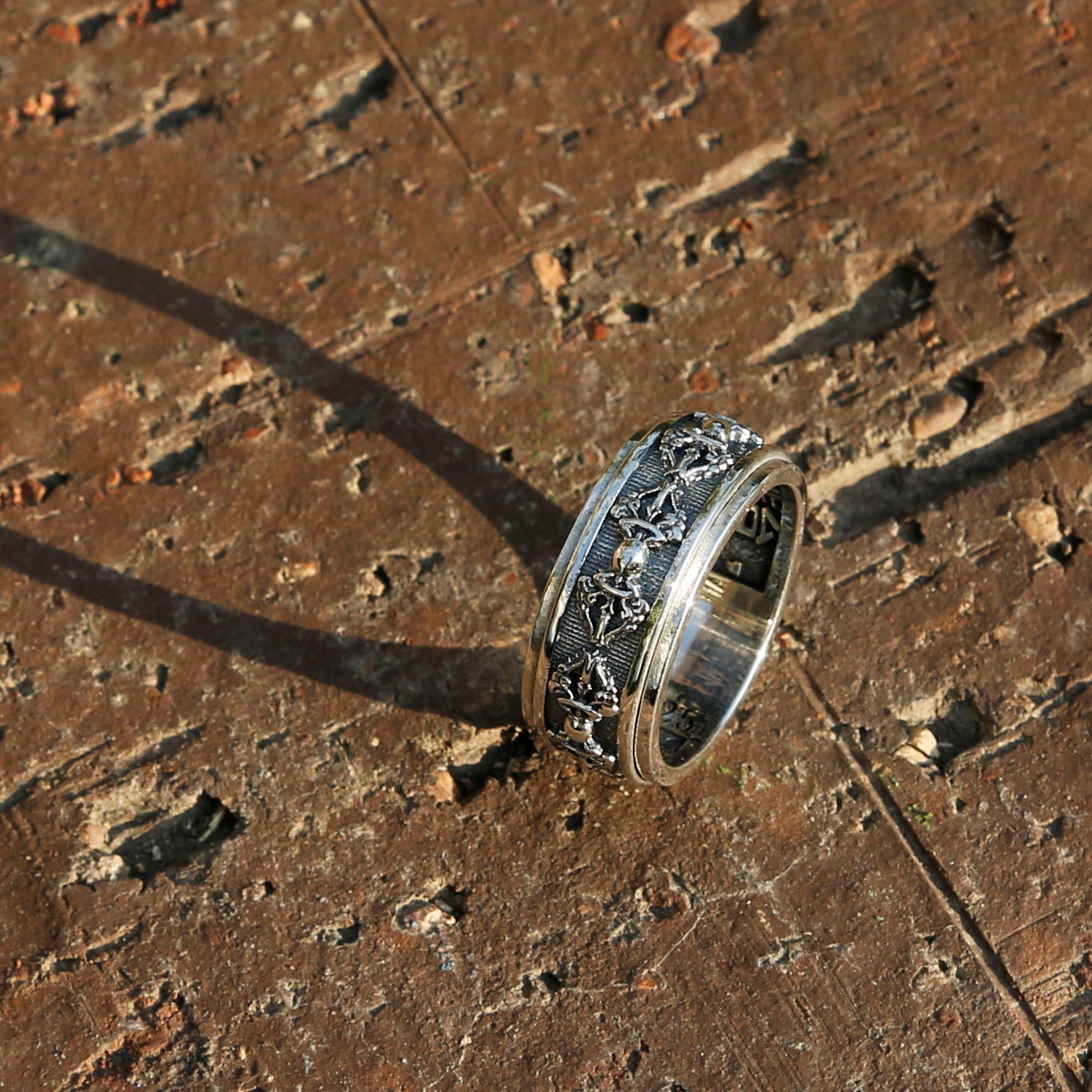 Embossed Tibetan Buddhist Symbol Vajra Sterling Silver Spinner Ring, Mens Meditation Ring, Buddhist Ring - ZentralDesigns
