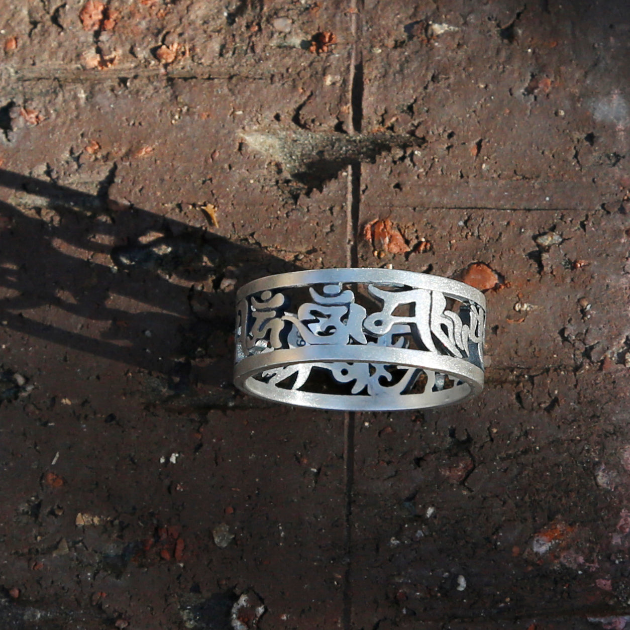Hollowed-out Tibetan Buddhist Prayer Silver Ring, Buddhist Symbols Mens Ring - ZentralDesigns